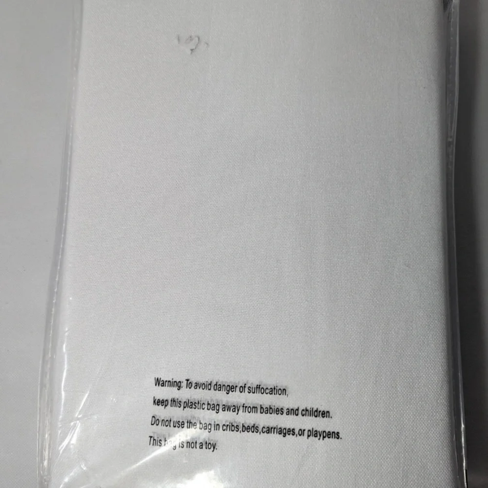 NEW- H.VERSAILTEX Linen Look 100% Blackout Curtains 52" W x 54" L - 2 Panels - Picture 3 of 5